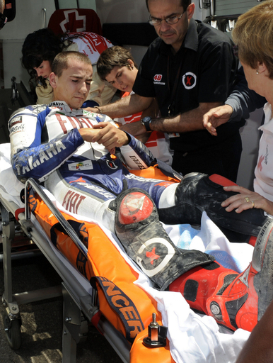 ロレンゾ フリー走行2回目でクラッシュ