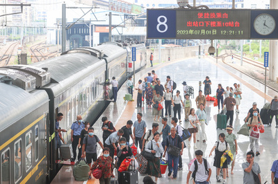 中秋節・国慶節の8連休、旅行客を襲うホテル代の高騰 中国