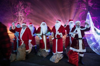 サンタクロースの「総会」開催 独ベルリン