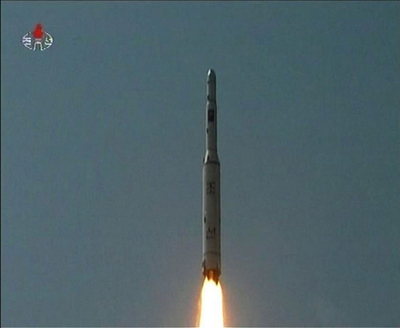 ロケット発射映像公開、「金総書記は人民を思い涙した」 朝鮮中央テレビ