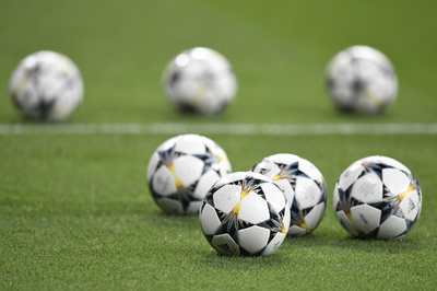 バチカン女子サッカーチーム、中絶めぐるオーストリア選手の抗議で試合拒否