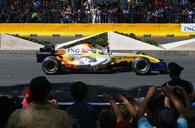 メキシコ市でRenault F1 Roadshow開催