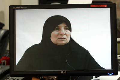 イラク警察、自爆攻撃要員として女性80人を集めた女を拘束