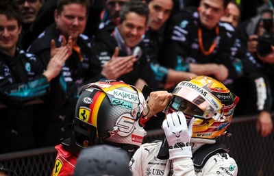 ハミルトン、「ここ10年で最高」のフェラーリとの優勝争いを予想