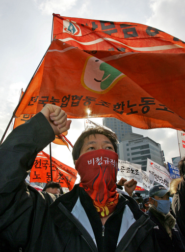 韓国で2万人規模のデモ、FTAなどを巡り