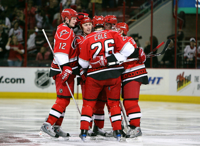 ハリケーンズ ライトニングに快勝