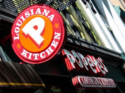 新発売「チキンサンド」、大人気で在庫払底 買えなかった客 店員に銃向ける 米