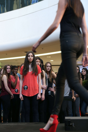 モデルコンテスト「エリート・モデル・ルック2013」、パリで選考会