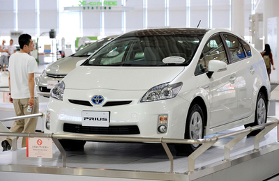 国内新車販売5月トップはプリウス、HV車が2か月連続首位