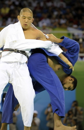 石井 エルシェハビに一本勝ちで4回戦へ