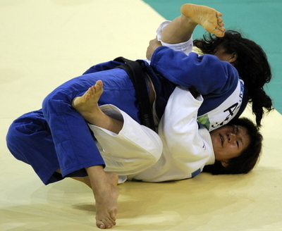 佐藤 一本勝ちで3回戦へ