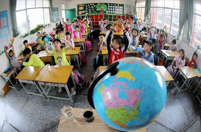 「地球環境を守るのは自分たち」 広西で児童ら学ぶ