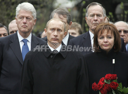 エリツィン前大統領 偉人たちの隣に埋葬 ロシア 写真5枚 ファッション ニュースならmode Press Powered By Afpbb News