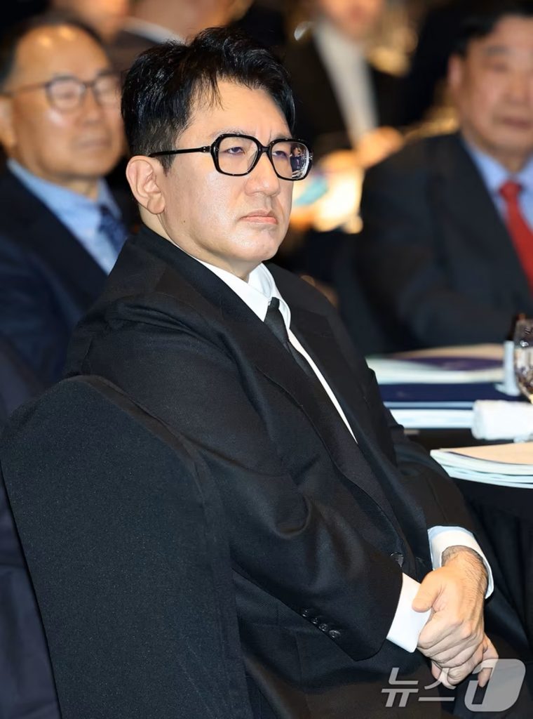 2025年2月20日、ソウル汝矣島のFKIタワーで開かれた韓経協定期総会に出席したパン・シヒョク議長(c)news1