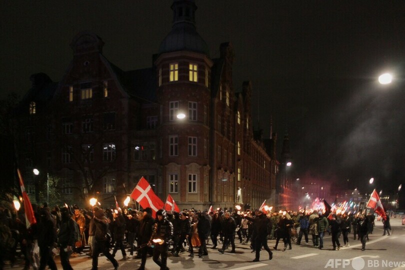 欧州各地で抗議デモ コロナ感染再拡大で規制強化