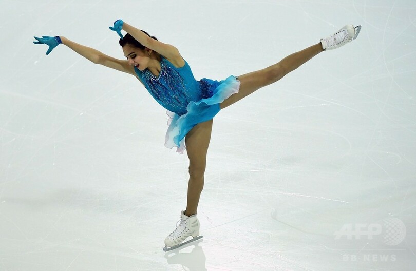 宮原がSP3位発進、前回女王メドベデワが首位 GPファイナル