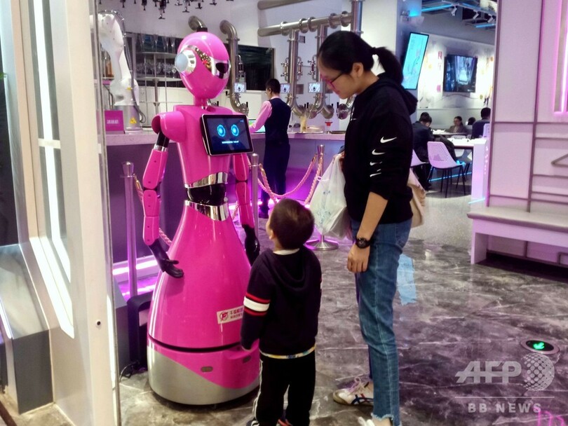 全自動のロボット・レストラン開業、32種の料理を提供 中国・広州