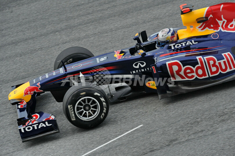 ベッテルがポールポジションを獲得 小林は10番手、F1マレーシアGP