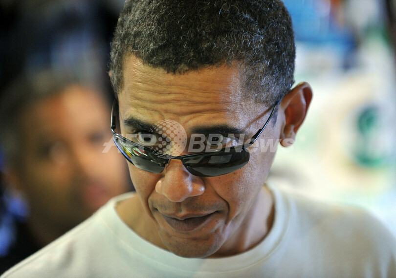 オバマ大統領一家、かき氷で楽しむハワイの休暇