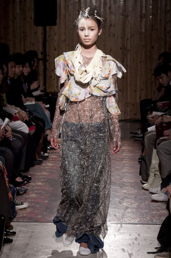 09/10年秋冬東京・コレクション＞ノゾミ イシグロ、新作を発表 写真28