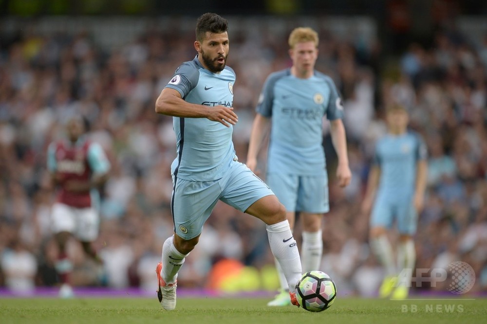 アグエロを暴力行為で処分 相手選手に肘打ちで出場停止へ 写真2枚 国際ニュース Afpbb News