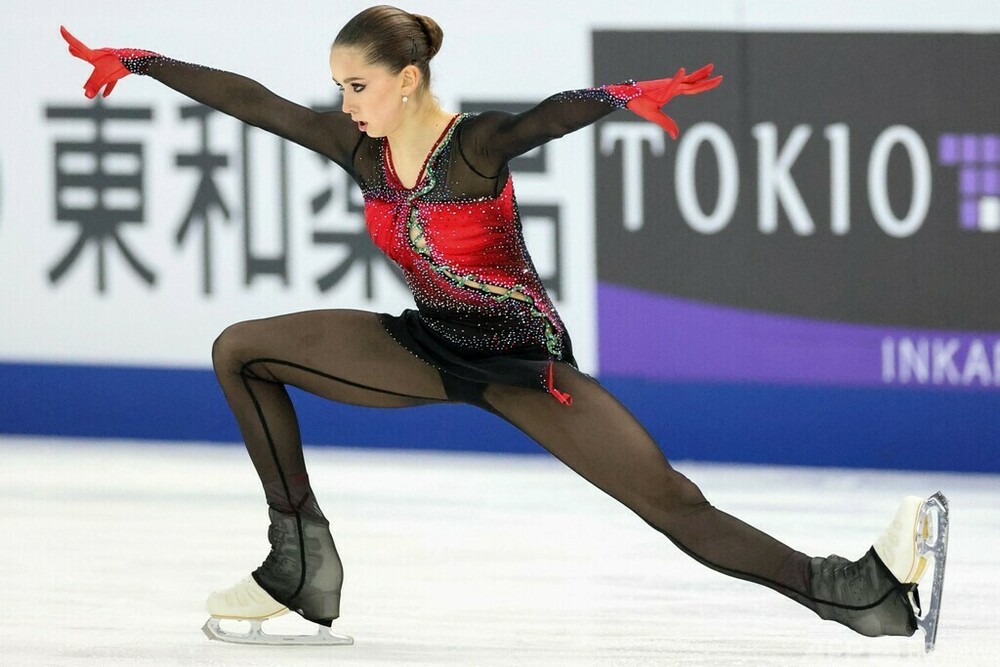 15歳ワリエワ、また世界新でロシア杯V 女子初の270点超え 写真13枚