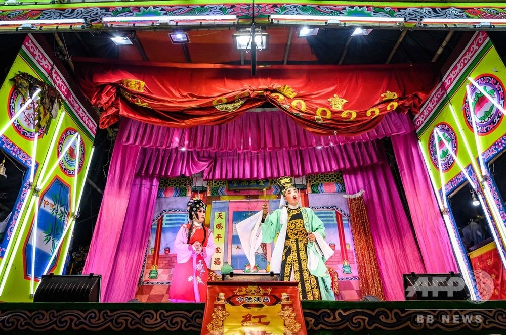 タイに残る京劇の一座、バンコクの夜を彩る - AFPBB News