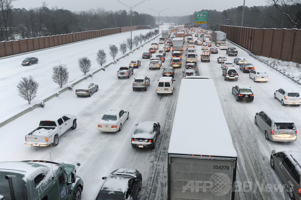 米南東部に冬の嵐、路面凍結・停電で市民生活に混乱