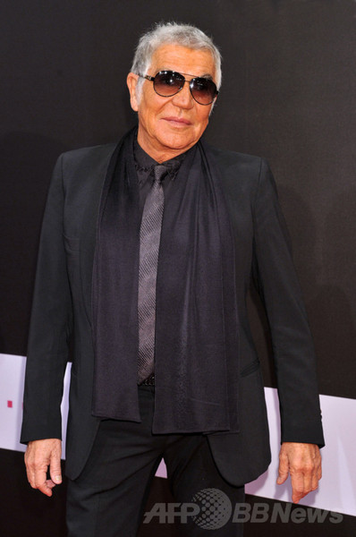 ロベルト・カヴァリ、マイケル・コースに激しい怒り