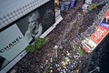 香港で行われた反政府デモで市中心部を行進する市民ら（2019年7月21日撮影）。(c) Anthony WALLACE / AFP