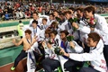 第17回アジア競技大会（17th Asian Games、Asiad）サッカー男子決勝、韓国対北朝鮮。金メダル獲得を喜ぶ韓国の選手（2014年10月2日撮影）。(c)AFP/PRAKASH SINGH