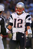 写真は、審判にに詰め寄り抗議するペイトリオッツのQBトム・ブレイディ（%%Tom Brady%%）。(c)AFP/Getty Images Stephen Dunn