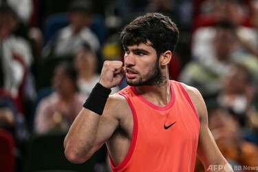 アルカラスが上海マスターズ3回戦へ 地元中国の商に快勝 写真5枚 国際