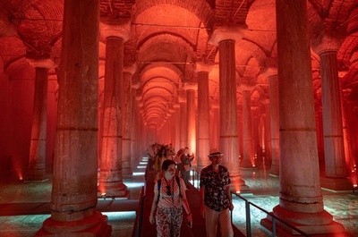 「地下宮殿」を再公開 東ローマ帝国時代の貯水槽 トルコ