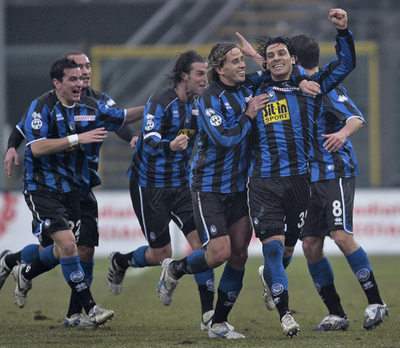 アタランタ ドニの活躍で首位インテルに勝利