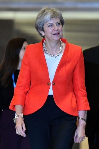 英与党・保守党の公式アプリに欠陥、閣僚らの電話番号が公に