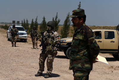 アフガンのNATO基地付近で発砲、米国人2人死亡 内部者の犯行か