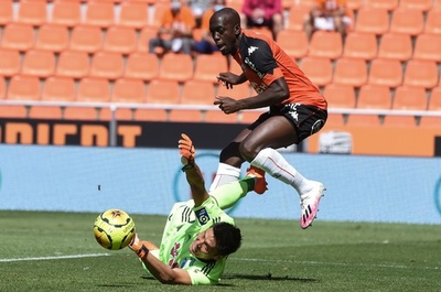 37歳川島永嗣、3番手GKから一気に主役 ストラスブールで出番