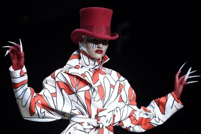 北京でファッションウィーク、「Hu Sheguang」新作