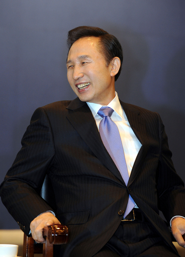 「韓国次期大統領に嫌疑なし」、検察当局