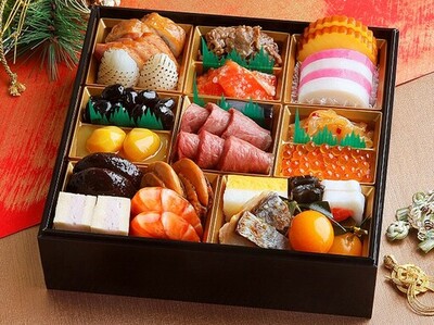 まだ間に合う！ 12/26(金)～ 駆け込み需要に対応する「直前でも買えるおせち」<br />需要拡大をうけ、直前予約＆当日販売の少人数用おせちのシェアおよそ2割増に強化