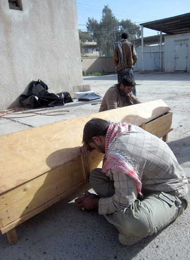 イラク・ディヤラ州で「拷問施設」と遺体26体が発見される