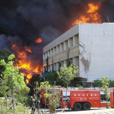 台湾南部で強い地震、少なくとも12人が負傷