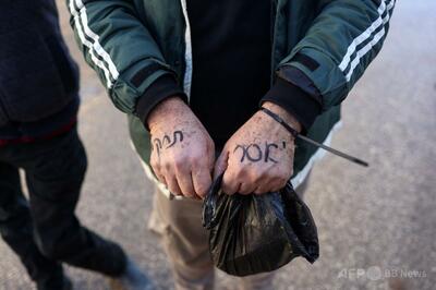 イスラエル、殺人容疑のパレスチナ人が住むヨルダン川西岸の村を封鎖