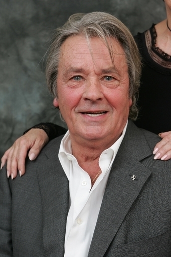 俳優アラン・ドロン、病気休養のため公演休止を発表  - 米国