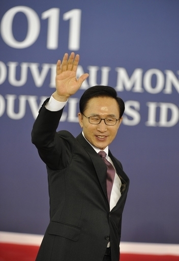 「暖かい下着で快適」、韓国大統領が冬の節電訴え