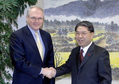 韓国　北朝鮮の核燃料棒の搬入を検討か