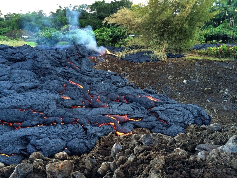 キラウエア火山の溶岩流が押し寄せるハワイ島・パホア
