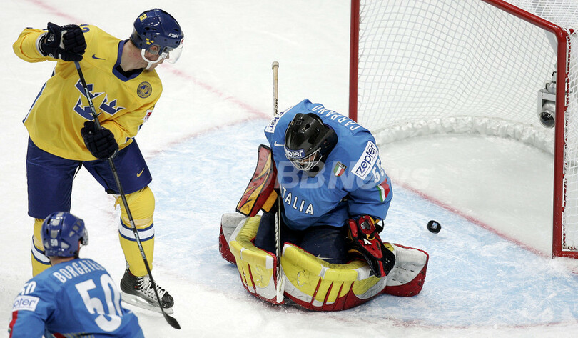 ＜アイスホッケー 世界選手権大会2007＞スウェーデン 7点を奪いイタリアに快勝 - ロシア