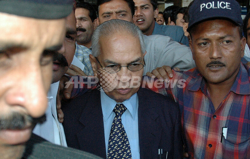 新長官任命、最高裁長官の職務差し止め問題 パキスタン 写真1枚 国際ニュース：AFPBB News